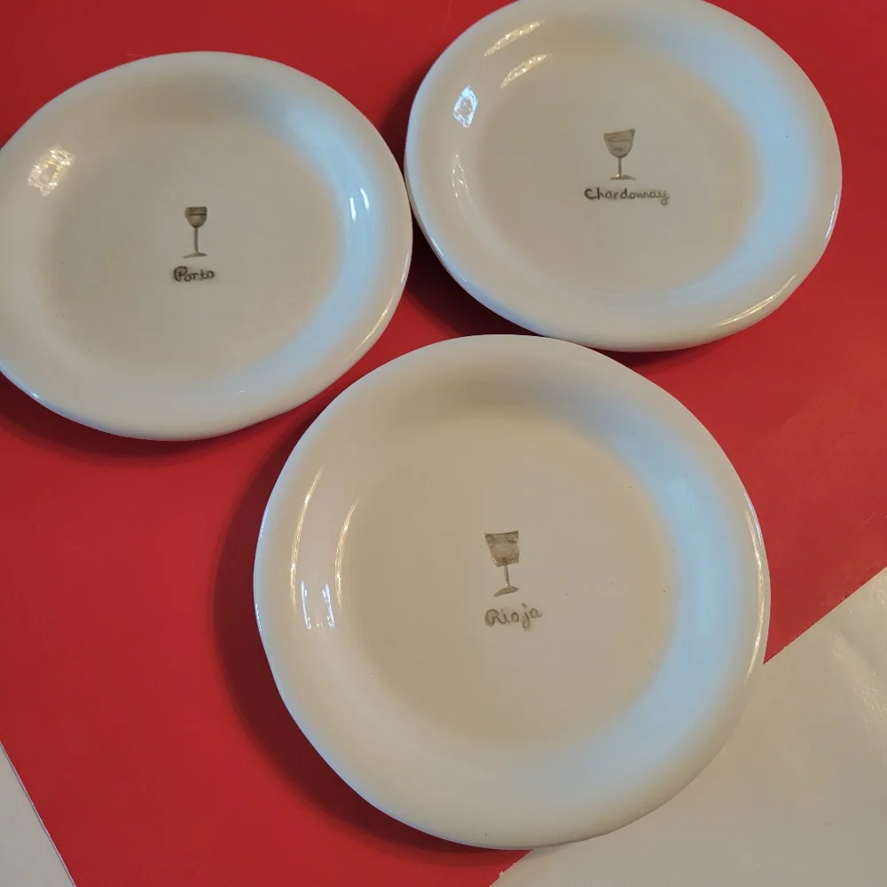 3 WILLIAMS SONOMA PLATES